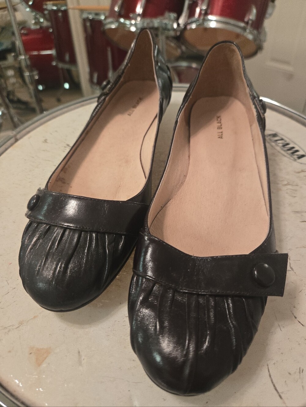 All Black Women’s Black Leather Pleated Kitten Heel with Button Strap Sz 39